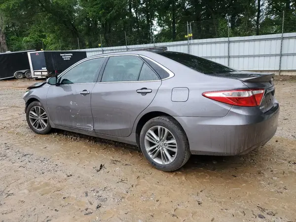 4T1BF1FK7GU131978 2016 TOYOTA CAMRY - Image 2