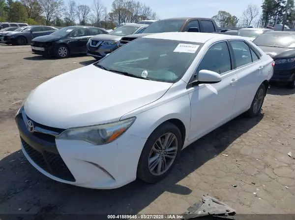 4T1BF1FK7GU135688 2016 TOYOTA CAMRY - Image 2