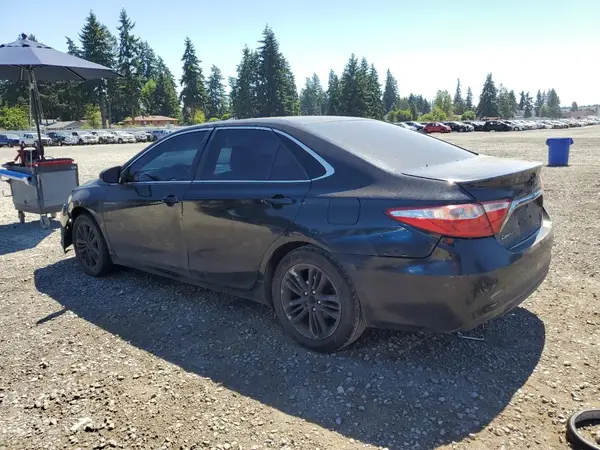 4T1BF1FK7GU136078 2016 TOYOTA CAMRY - Image 2