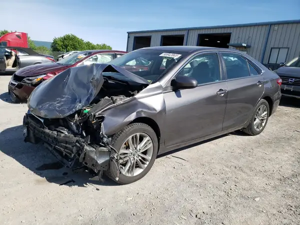 4T1BF1FK7GU141717 2016 TOYOTA CAMRY - Image 1