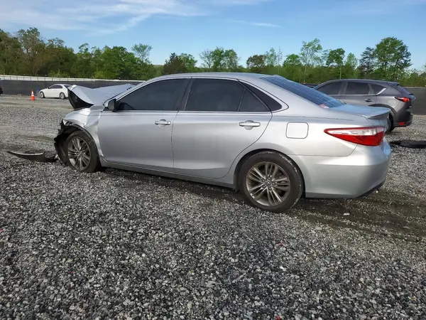 4T1BF1FK7GU143323 2016 TOYOTA CAMRY - Image 2