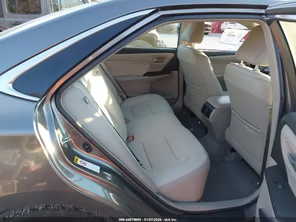 4T1BF1FK7GU143886 2016 TOYOTA CAMRY - Image 8
