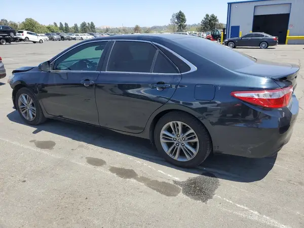 4T1BF1FK7GU147047 2016 TOYOTA CAMRY - Image 2