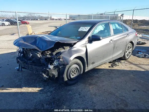 4T1BF1FK7GU148828 2016 TOYOTA CAMRY - Image 2
