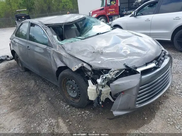 4T1BF1FK7GU150868 2016 TOYOTA CAMRY - Image 1
