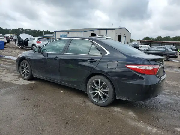 4T1BF1FK7GU154368 2016 TOYOTA CAMRY - Image 2