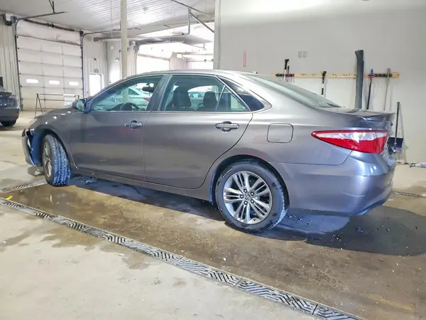 4T1BF1FK7GU154449 2016 TOYOTA CAMRY - Image 2