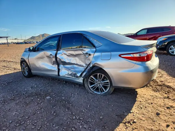 4T1BF1FK7GU154533 2016 TOYOTA CAMRY - Image 2
