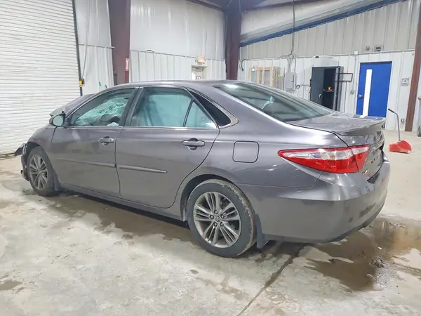 4T1BF1FK7GU154628 2016 TOYOTA CAMRY - Image 2