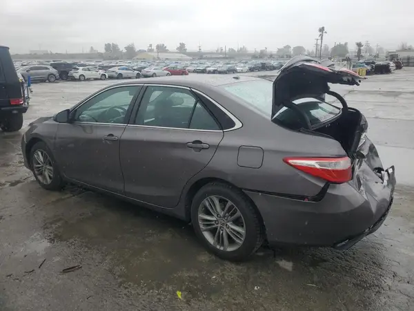 4T1BF1FK7GU156279 2016 TOYOTA CAMRY - Image 2