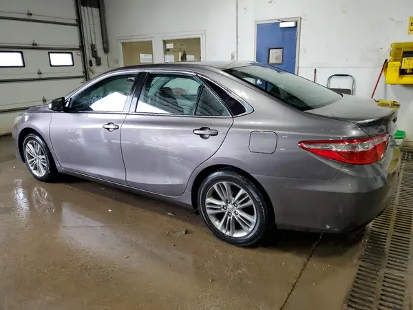4T1BF1FK7GU156492 2016 TOYOTA CAMRY - Image 2