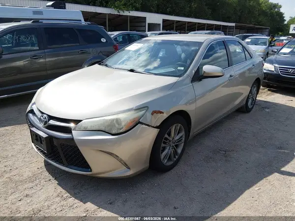 4T1BF1FK7GU161921 2016 TOYOTA CAMRY - Image 2