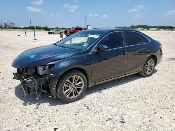 4T1BF1FK7GU164169 2016 TOYOTA CAMRY - Image 1