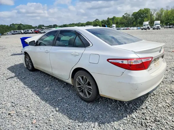 4T1BF1FK7GU166679 2016 TOYOTA CAMRY - Image 2
