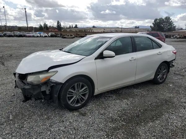 4T1BF1FK7GU167959 2016 TOYOTA CAMRY - Image 1