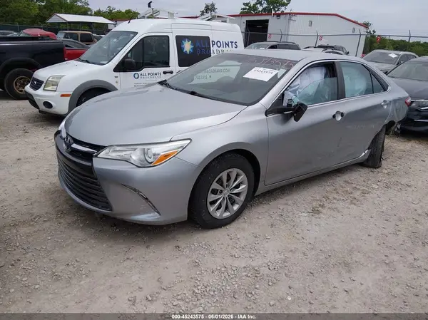 4T1BF1FK7GU168707 2016 TOYOTA CAMRY - Image 2
