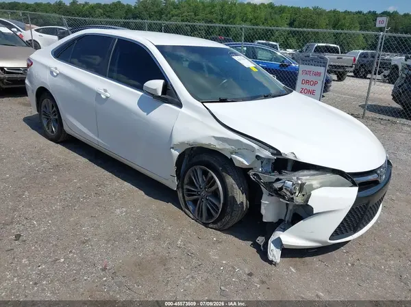 4T1BF1FK7GU169128 2016 TOYOTA CAMRY - Image 1