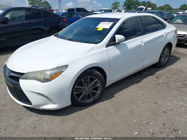 4T1BF1FK7GU169128 2016 TOYOTA CAMRY - Image 2