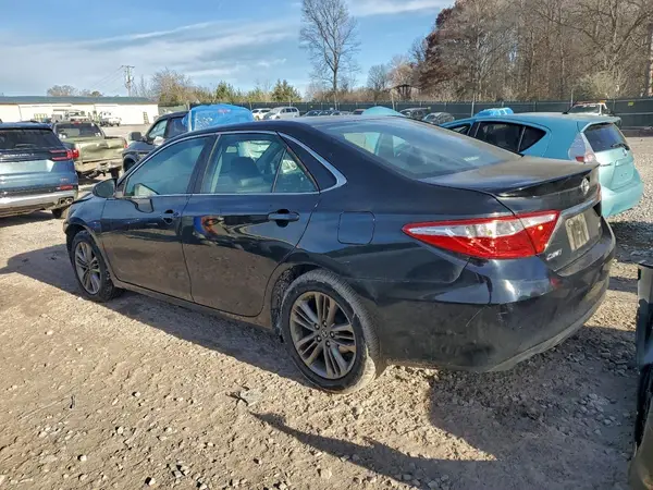 4T1BF1FK7GU169677 2016 TOYOTA CAMRY - Image 2