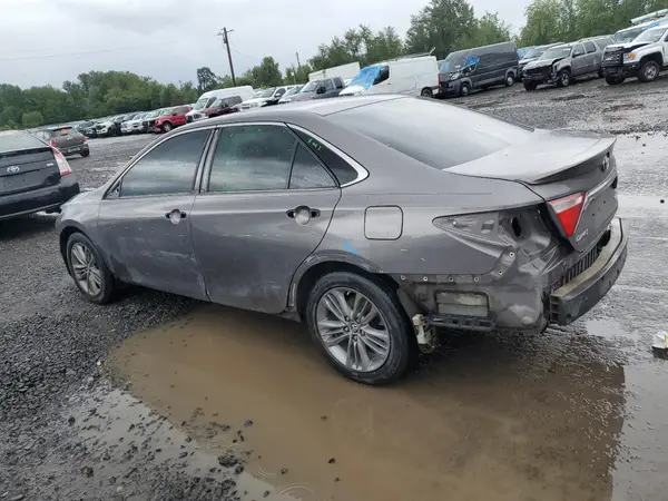 4T1BF1FK7GU172238 2016 TOYOTA CAMRY - Image 2