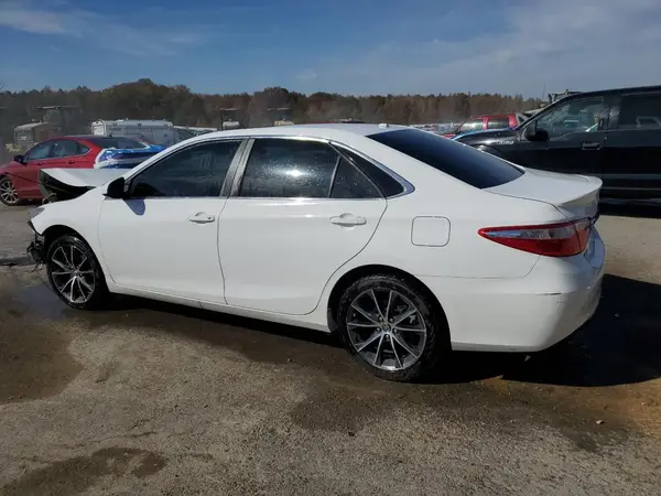 4T1BF1FK7GU174538 2016 TOYOTA CAMRY - Image 2