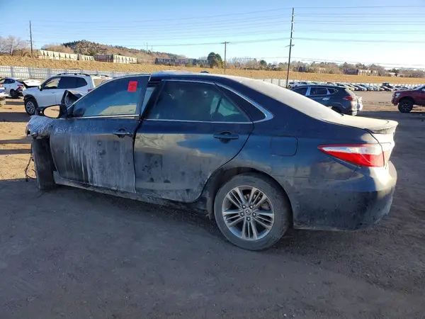 4T1BF1FK7GU175463 2016 TOYOTA CAMRY - Image 2
