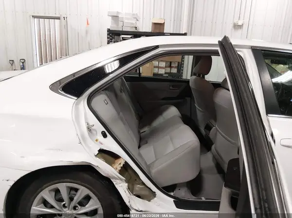 4T1BF1FK7GU177858 2016 TOYOTA CAMRY - Image 8