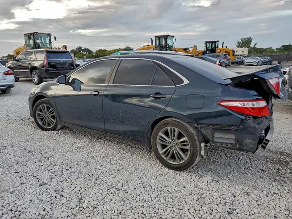 4T1BF1FK7GU188231 2016 TOYOTA CAMRY - Image 2
