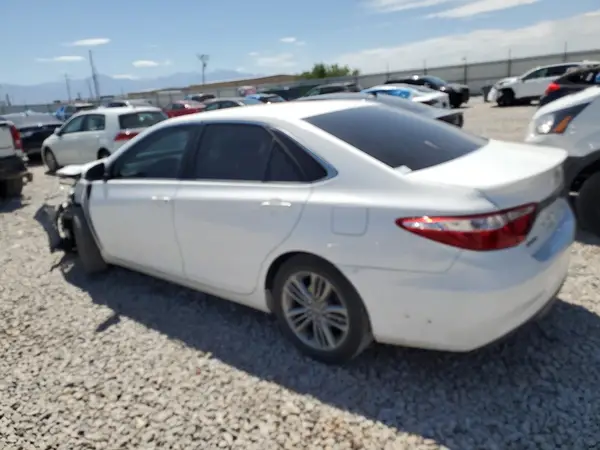 4T1BF1FK7GU193929 2016 TOYOTA CAMRY - Image 2