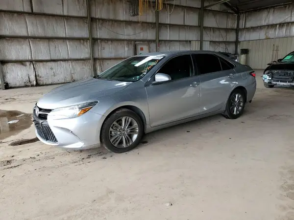 4T1BF1FK7GU195230 2016 TOYOTA CAMRY - Image 1