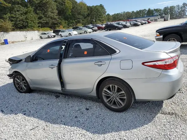 4T1BF1FK7GU198967 2016 TOYOTA CAMRY - Image 2