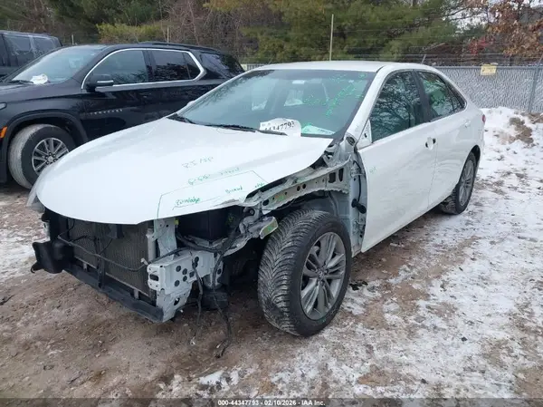 4T1BF1FK7GU199309 2016 TOYOTA CAMRY - Image 2