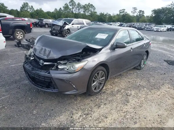 4T1BF1FK7GU204105 2016 TOYOTA CAMRY - Image 2