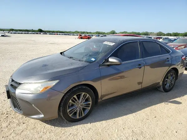 4T1BF1FK7GU205223 2016 TOYOTA CAMRY - Image 1