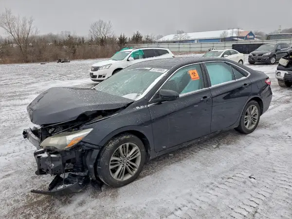 4T1BF1FK7GU206355 2016 TOYOTA CAMRY - Image 1
