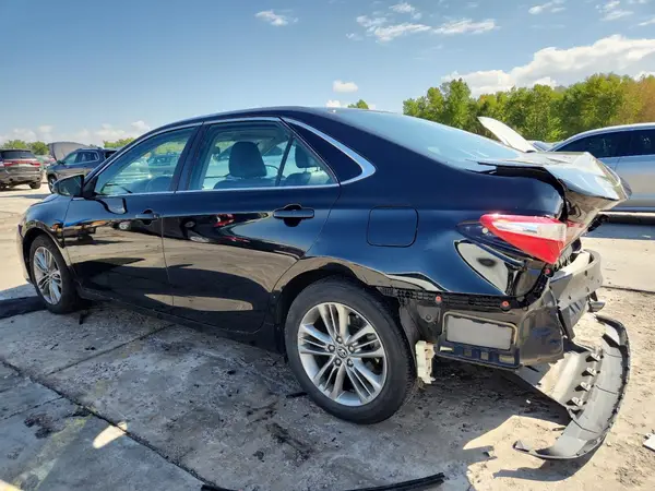 4T1BF1FK7GU206405 2016 TOYOTA CAMRY - Image 2