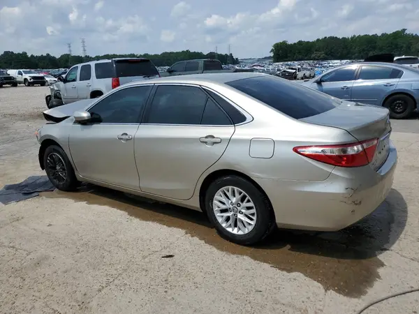 4T1BF1FK7GU207313 2016 TOYOTA CAMRY - Image 2