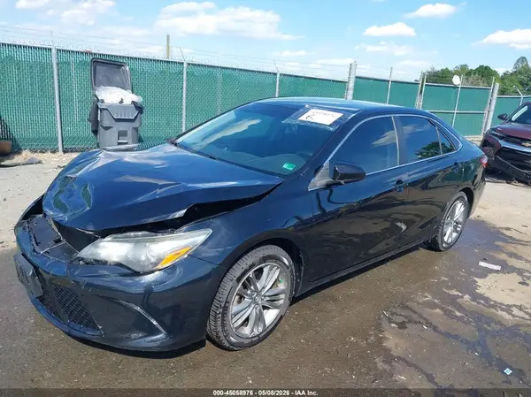 4T1BF1FK7GU208591 2016 TOYOTA CAMRY - Image 2