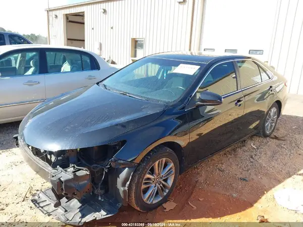 4T1BF1FK7GU208641 2016 TOYOTA CAMRY - Image 2