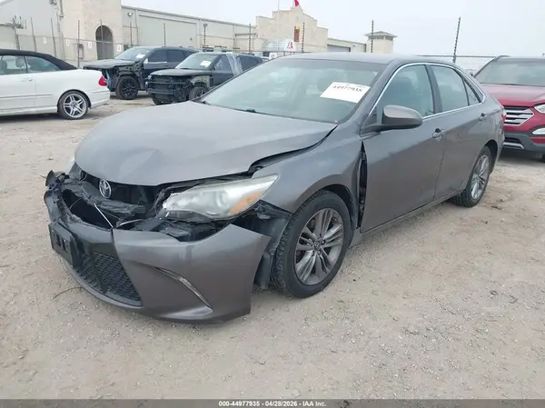 4T1BF1FK7GU212690 2016 TOYOTA CAMRY - Image 2