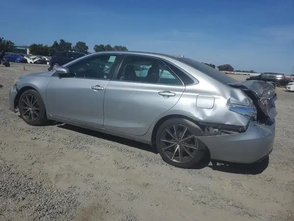 4T1BF1FK7GU212804 2016 TOYOTA CAMRY - Image 2