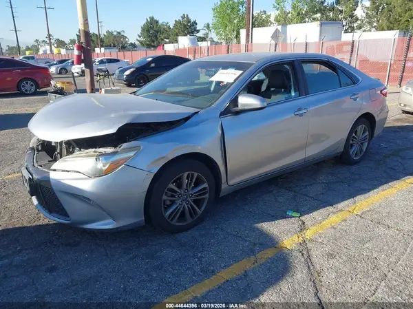 4T1BF1FK7GU213645 2016 TOYOTA CAMRY - Image 2