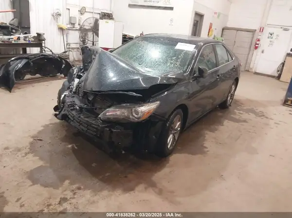 4T1BF1FK7GU215511 2016 TOYOTA CAMRY - Image 2