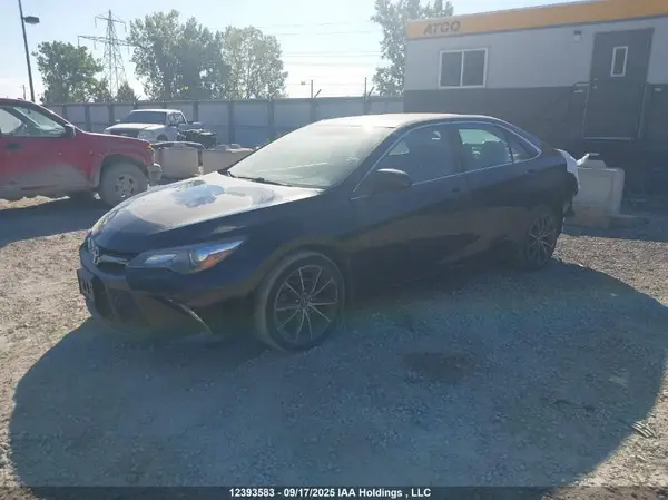 4T1BF1FK7GU215752 2016 TOYOTA CAMRY - Image 2