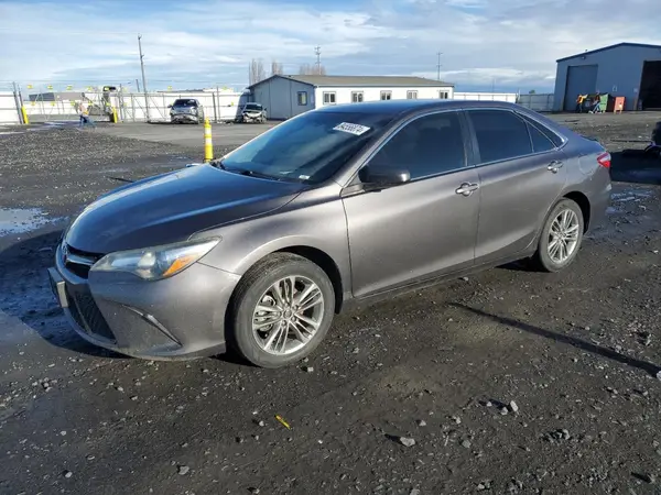 4T1BF1FK7GU221616 2016 TOYOTA CAMRY - Image 1