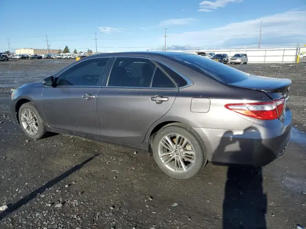 4T1BF1FK7GU221616 2016 TOYOTA CAMRY - Image 2