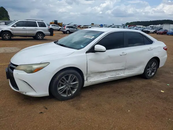 4T1BF1FK7GU222071 2016 TOYOTA CAMRY - Image 1