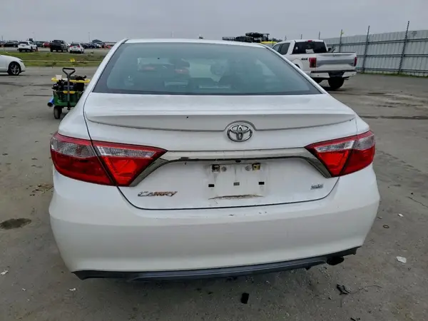 2016 TOYOTA CAMRY auction photo 6