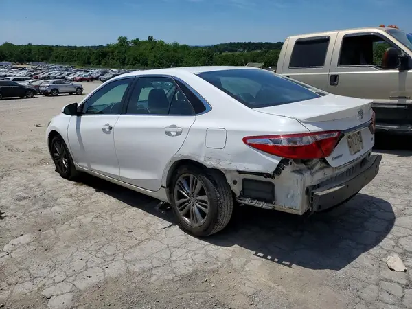 4T1BF1FK7GU225181 2016 TOYOTA CAMRY - Image 2