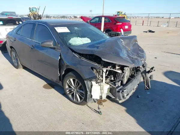 4T1BF1FK7GU225522 2016 TOYOTA CAMRY - Image 1